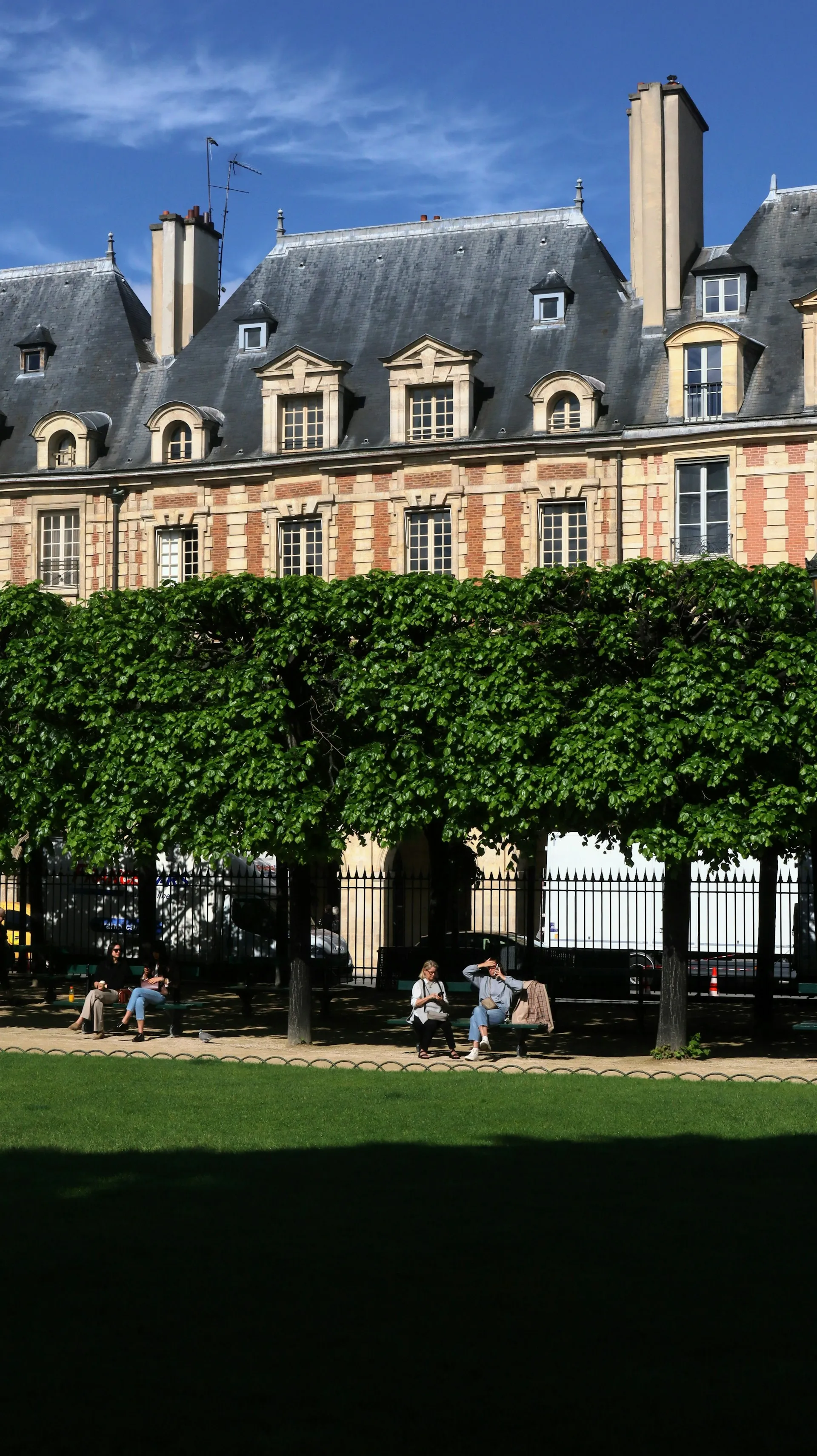 Place des Vosges, Paris